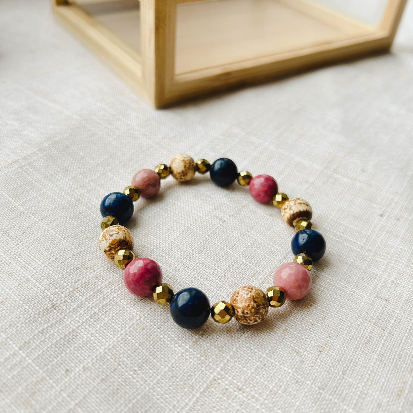 Bransoletka z kamieni naturalnych, ręcznie robiona bransoletka, Bransoletka z lapisem lazuli, rodonitem i jaspisem Kalahari