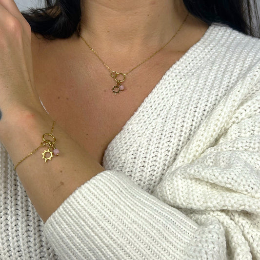 Naszyjnik słońce i kwarc różowy modelka